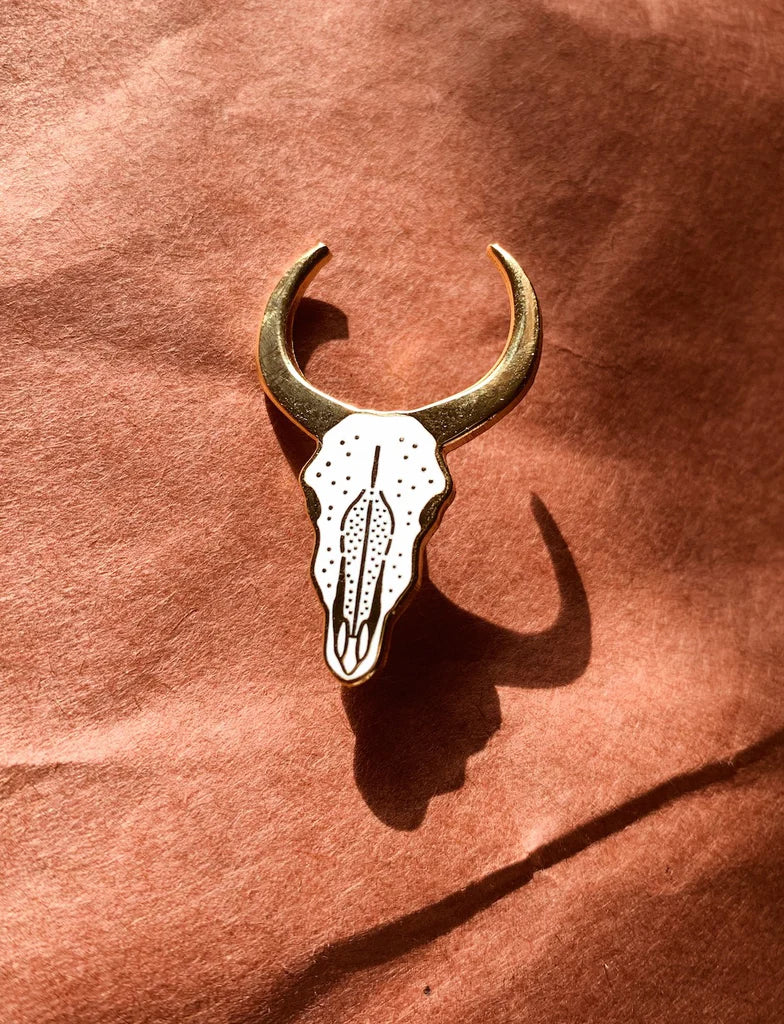 Eradura Cow Skull Pin