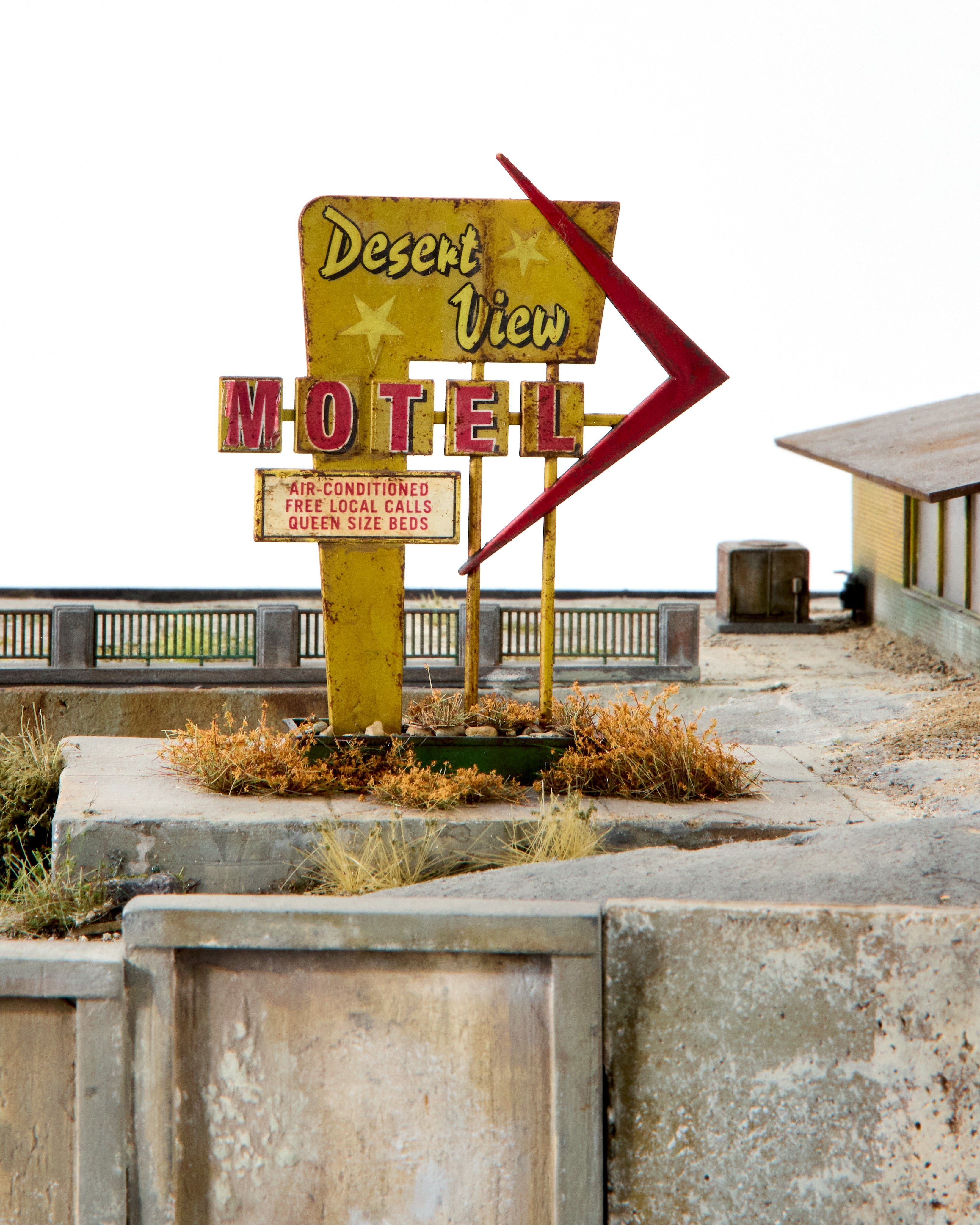 Dennis Gordon, Desert View (2024)