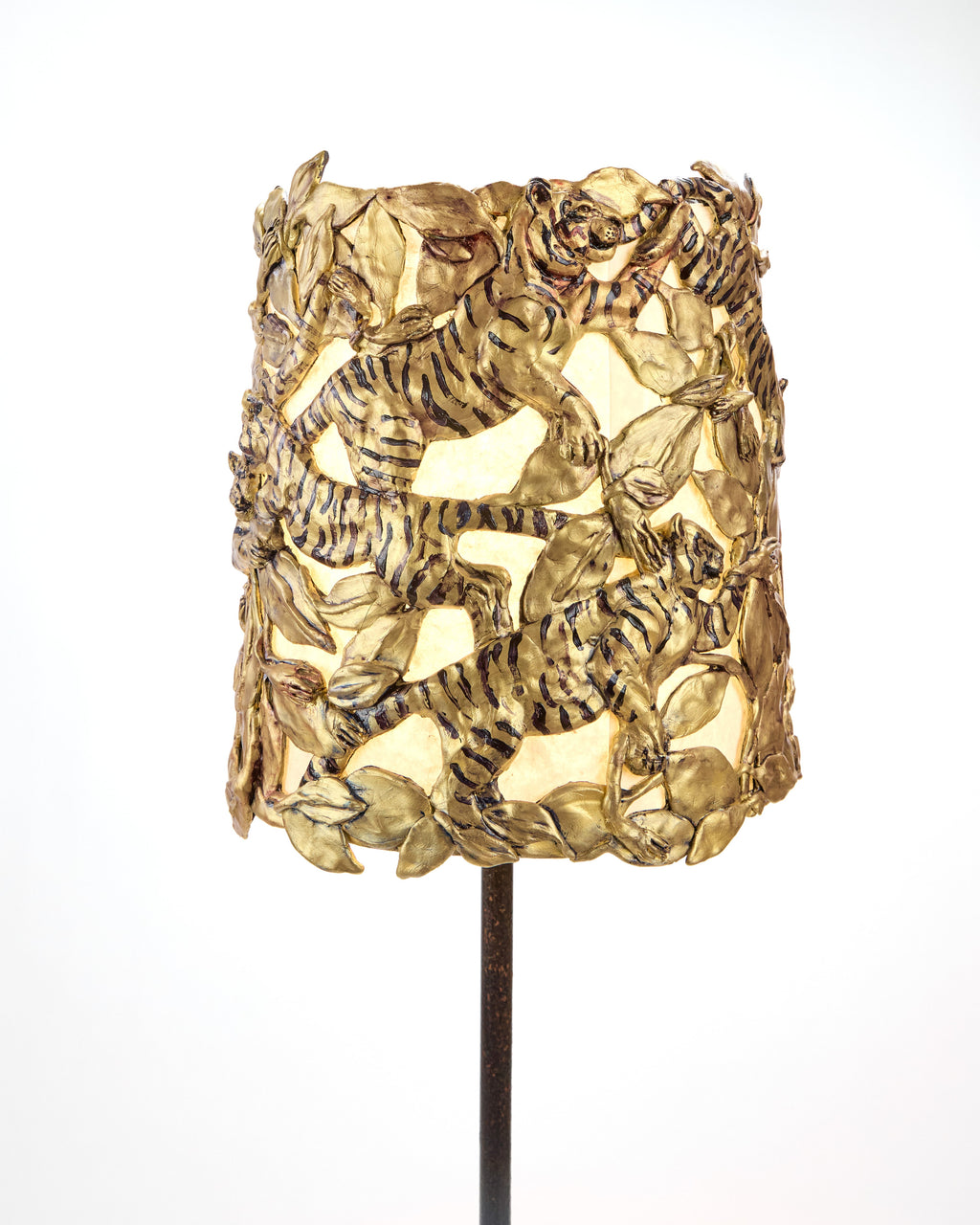Jessica Hargreaves, Tigers and Mangrove lamp (2021)